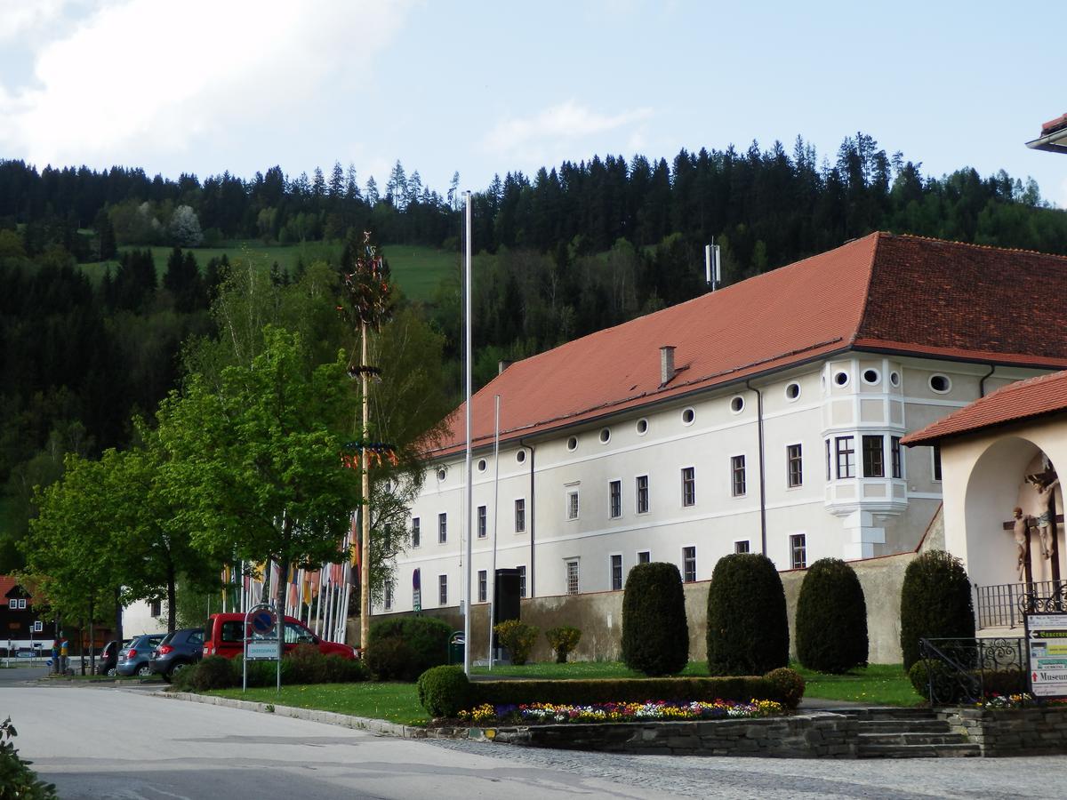 Kronenwirt Gurk Екстер'єр фото